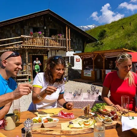 Lohningerhof Ξενοδοχείο 4*
